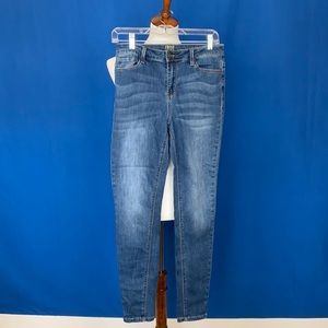 True Craft Size 9 womens skinny jeans